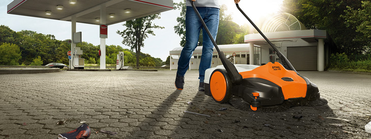 STIHL Manual Sweepers