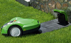 Robot Tosaerba iMow