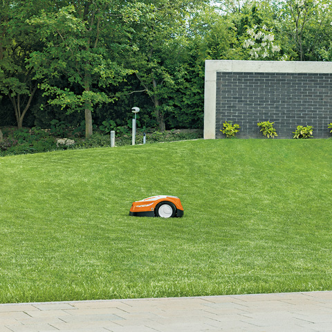 architect knoop prachtig RMI 422 PC - Compact and smart robotic mower with app function