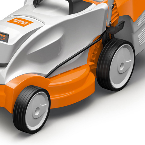 Stihl rma 235 best sale cordless lawn mower reviews