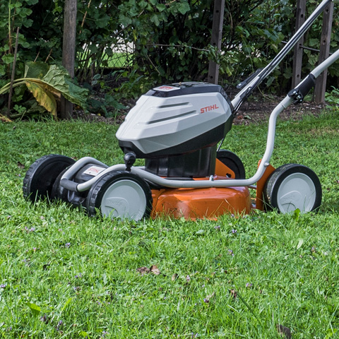 Stihl rm 2 rt mulching mower hot sale