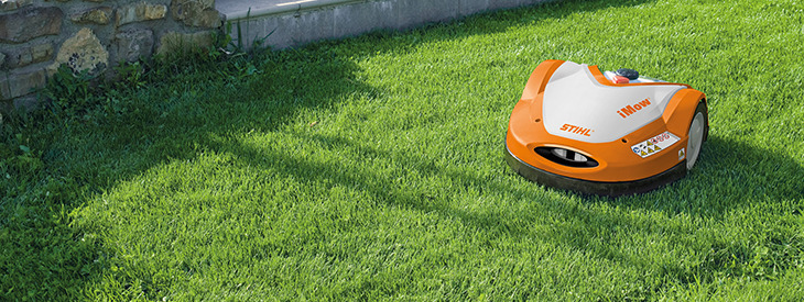 iMOW® - the robotic lawn mower from STIHL