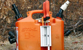 Husqvarna chainsaw deals gas can