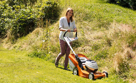 Cortacéspedes de batería STIHL AP