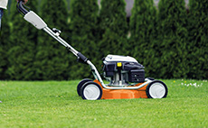 Petrol mulching lawn mowers