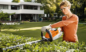 battery operated stihl hedge trimmer