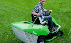 Accessories for lawn tractors