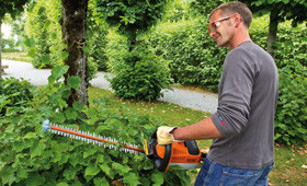 Accessories for hedge trimmers