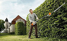 Cordless Li-Ion long-reach hedge trimmer